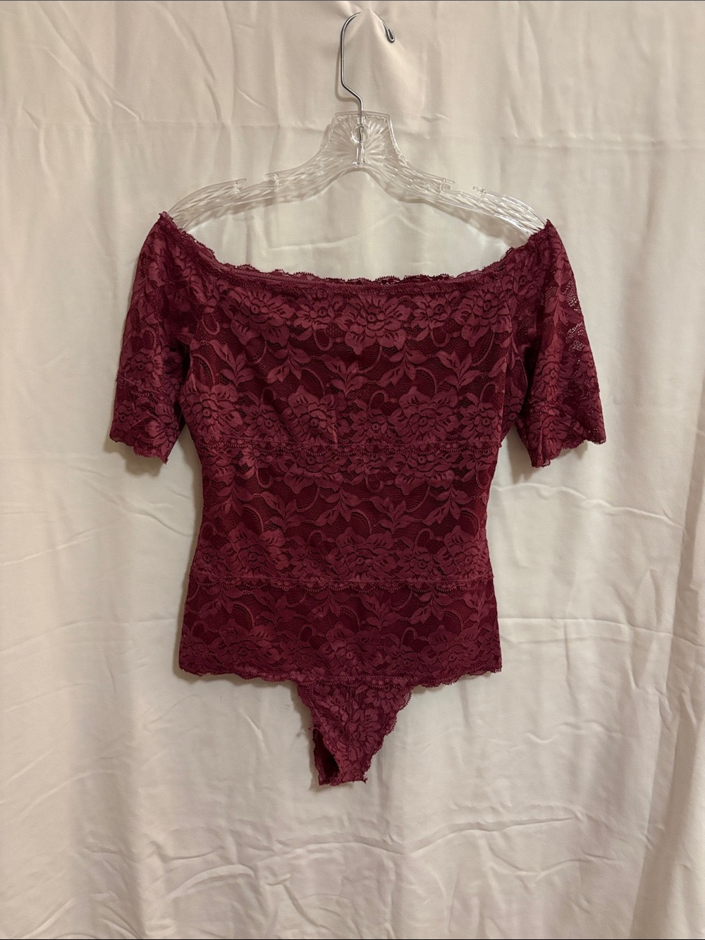 GUESS Women’s Burgundy Floral Lace Off-Shoulder with Sleeve Bodysuit